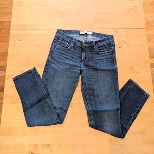 Classic A&F Stretch Jeans